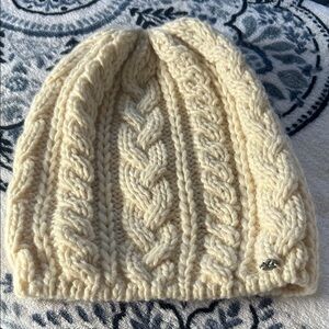 American Eagle Outfitters Vanilla Knit Beanie
